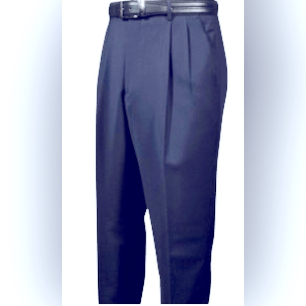 GS Classic midnight blue men’s pleated Pants with cuffs. Very soft fabric 42/28